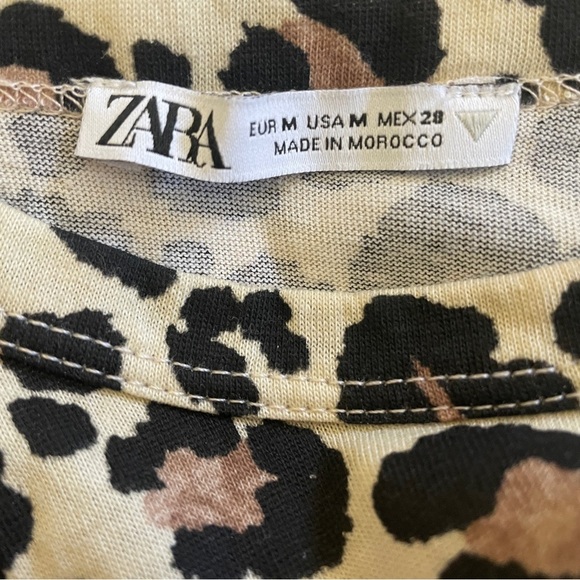 Zara Leopard Print T-Shirt | Size M | Chic & Trendy l NWOT - Picture 4 of 5